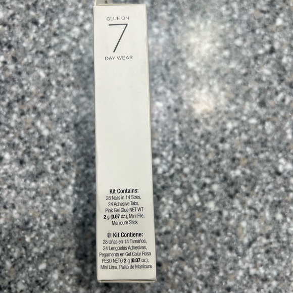 Short Turquoise Press On Square Nail - Picture 6 of 7